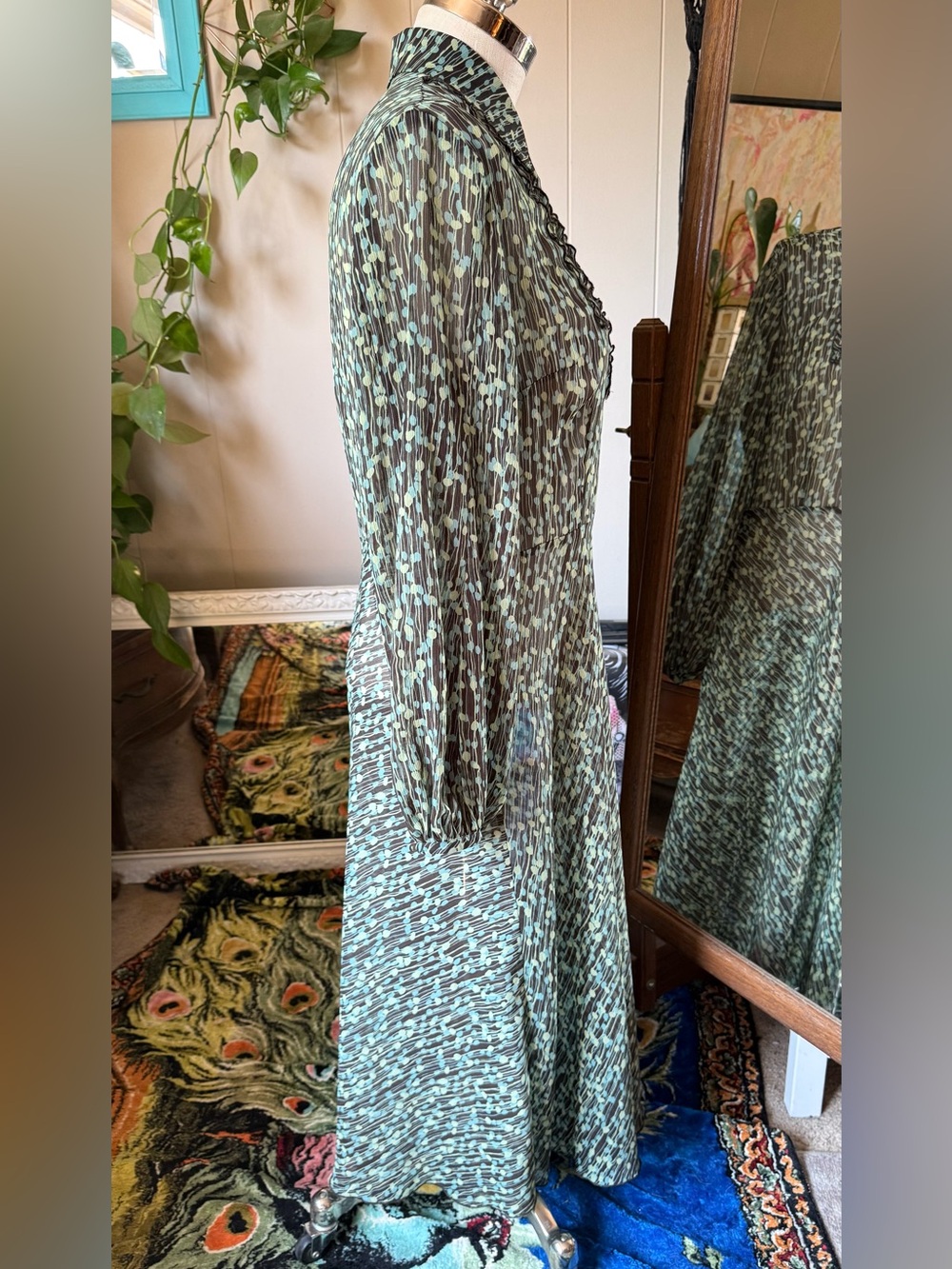 Emma James Mint and Black Long-Sleeve Geometric Patterned Midi Dress, size 14 - Picture 3 of 11